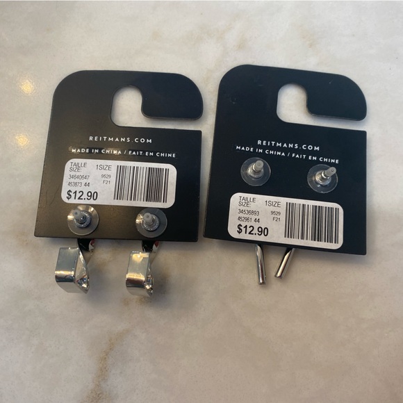 NWT 2 Pairs of Reitmans Earrings - Picture 2 of 2